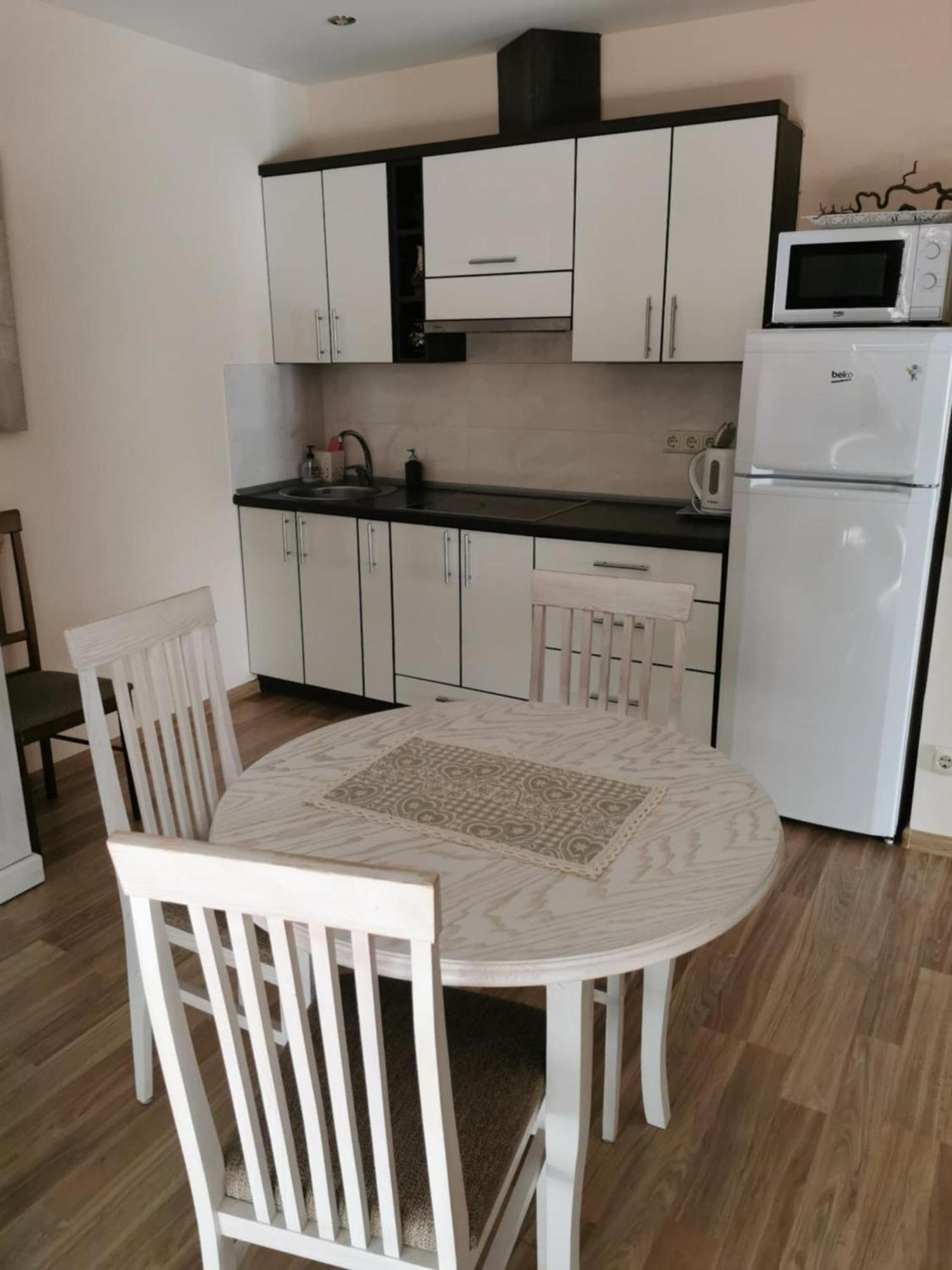 Neringa Apartamentai Palanga Ngoại thất bức ảnh